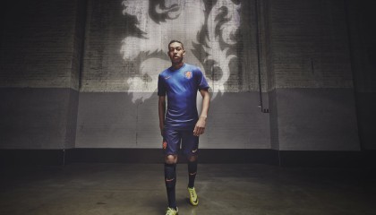 开云体育ios-法甲：里昂2-1逆转尼斯，队内明星表现抢眼，里昂法甲排名